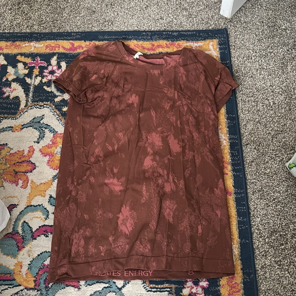 Lululemon Swiftly Top In Size 8 - image 1